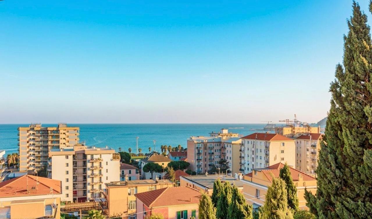 شقة Ad Un Passo Dal Mare سافونا المظهر الخارجي الصورة